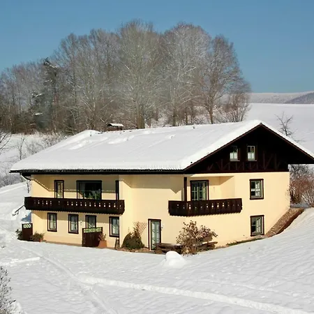 Cosy In Bavaria With Terrace Апартаменты
